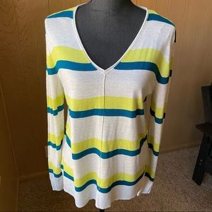 Apt.9 V neck Long sleeve super soft pull over